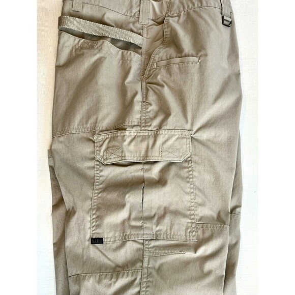 NWOT Men’s 5.11 Tactical Pants Size 44x30 Khaki Tech Utility Gorp Pro Cargo - Picture 4 of 8